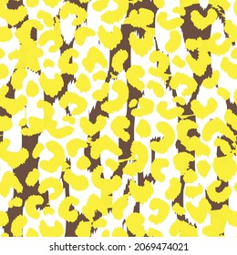 Abstract modern leopard seamless pattern. Animals trendy background. Yellow and black decorative vector stock illustration for print, card, postcard, fabric, textile. Modern ornament of stylized skin.