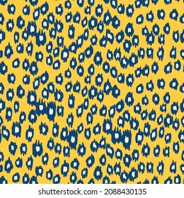 Abstract modern leopard seamless pattern. Animals trendy background. Color decorative vector stock illustration for print, card, postcard, fabric, textile. Modern ornament of stylized skin.