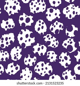 Abstract modern leopard seamless pattern. Animals trendy background. Color decorative vector stock illustration for print, card, postcard, fabric, textile. Modern ornament of stylized skin.