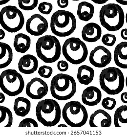 Padrão abstrato com círculos em círculos de várias formas. Pincel úmido para cores claras e desfocadas. Monocromático. Padrão repetitivo com efeitos desenhados à mão. Textura perfeita com impressão ruim, grunge