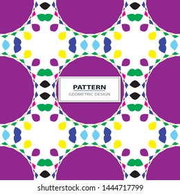 Abstract Retro Geometric seamless pattern with triangles. 