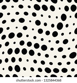 abstract seamless geometric halftone pattern