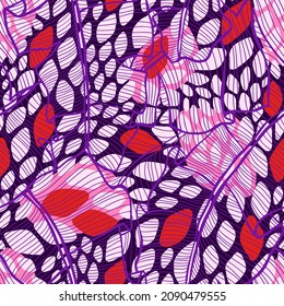 Abstract seamless geometric pattern. Colorful rhombuses. Stylish background with hand drawn scale. Squama. Snake skin texture. Vector illustration with leaves. 