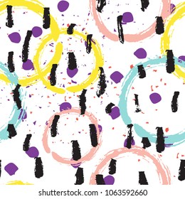 Abstract seamless geometric pattern. Grunge urban background. Modern creative design. Forms of dots and stripes in Memphis style. paint strokes. 