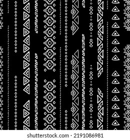 Abstract seamless pattern with ethnic aztec ornament. Boho design. Aztec pattern. Folk stylized print template for paper and fabric. Summer fashion.