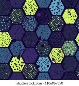 Abstraktes nahtloses Vektormuster für Mädchen, Jungen, Kleidung. Kreativer Hintergrund mit Punkten, geometrischen Figuren Hexagon Lustige Tapete für Textil und Stoff. Mode. Bunte hell