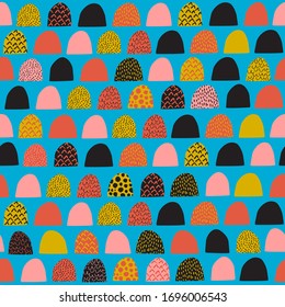 Abstract semi circles seamless patten. Cartoon geometric background. Modern geometrical art in childish style. Hand drawn vector illustration for wallpaper, textile, fabric design