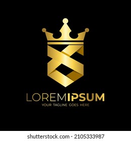Abstraktes Schildlogo mit Kombination aus Krondesign, goldener Farbe