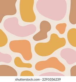 Abstract spotted seamless pattern. Retro 60s - 70s style animal endless background with wavy geometric shapes. Repeat giraffe vector illustration