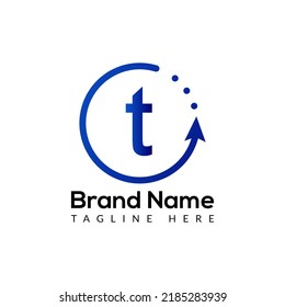 Resumen de la letra T plantilla de diseño de logotipo de flecha inicial moderna