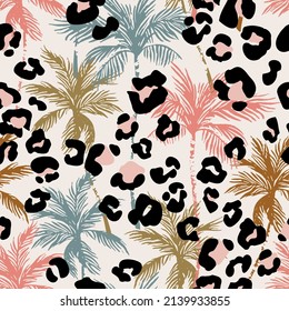 Resumen de patrón floral tropical sin costuras con silueta de palmeras, huella de piel animal. Fondo creativo. Ilustración de arte vectorial dibujada a mano para diseño de superficie, tela, envoltura de regalo, papel tapiz