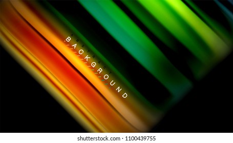 Resumen de líneas de onda fluidos estilo arco iris rayas de color sobre fondo negro. Ilustración artística vectorial para presentación, fondo de pantalla de aplicación, cartel o afiche