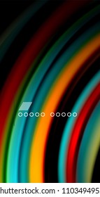 Resumen de líneas de onda fluidos estilo arco iris rayas de color sobre fondo negro. Ilustración artística vectorial para presentación, fondo de pantalla de aplicación, cartel o afiche