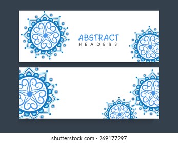 Resumen del encabezado o conjunto de banners del sitio web decorado con motivos florales azules.