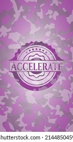 Acelere el emblema de camo rosa. Ilustración vectorial. Detallado. 