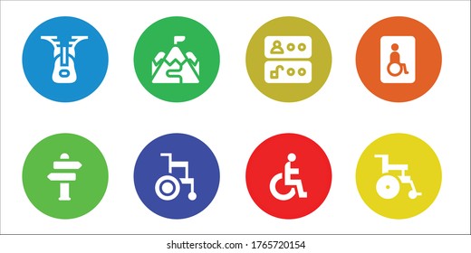 Symbolsatz für Zugänglichkeit. 8 gefüllte Symbole für Zugänglichkeit. Einschließlich Reißverschluss, Schilder, Rampe, Rollstuhl, Zugang, Behinderung, Rollstühle, Symbole für Rollstühle