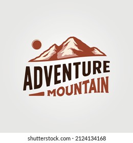 diseño vintage del logotipo de la montaña de aventura, diseño del logotipo del campamento de montaña