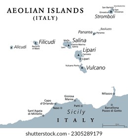 Äolische Inseln, graue politische Landkarte. Vulkanischer Archipel im Tyrrhenischen Meer nördlich von Sizilien, Italien. Auch Lipari Inseln genannt. Lipari, Vulcano, Salina, Stromboli, Filicudi, Alicudi und Panarea.