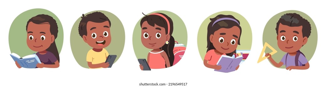 Estudiantes escolares afroamericanos con libros, mochilas, teléfonos móviles. Niños, niñas sosteniendo smartphones. Escolares, retratos de escolares, educación, estudio conjunto de ilustraciones vectoriales planas