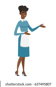 Limpiador feliz africano con uniforme. Largo y largo de una joven limpiadora haciendo gestos con sus manos. Más limpio, riéndose y haciendo gestos. Ilustración de diseño plana vectorial aislada en fondo blanco.