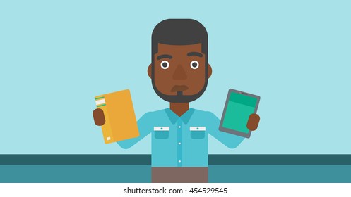 Ein Afro-Amerikaner, der sich zwischen einem Tablet-Computer und einem Papierbuch entscheidet. Mann, der Buch in der einen Hand und Tablet-Computer in der anderen hält. Vektorflache Design-Illustration. Horizontales Layout.