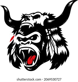 Aggressiver Gorilla-Roaring mit einem Shaman-Hut aus einem Hornhaut