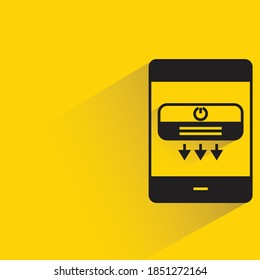 controlador de teléfono inteligente de aire acondicionado fondo amarillo