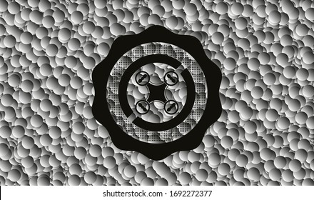 icono del dron aéreo dentro de una placa oscura con fondo de burbujas grises. Ilustración vectorial. Detallado.