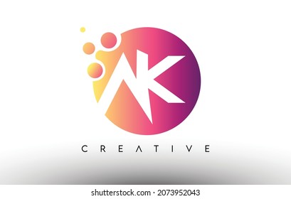 AK puntos burbuja letras en un círculo. Logotipo de diseño de letras AK con iluminación vectorial de color naranja morado.
