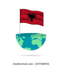 Poste de la bandera de Albania en el globo. Bandera ondeando alrededor del mundo. Fácil edición y vector en grupos. Ilustración vectorial de bandera nacional sobre fondo blanco.