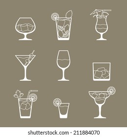 Alcohol drinks and cocktails icon set in flat design style.