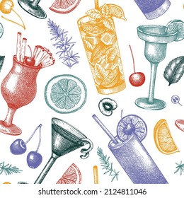 Alcoholic cocktails seamless pattern. Hand-sketched alcoholic drinks glasses background. Popular cocktails backdrop for bar or restaurant menu isolated on white. Vintage style beverages design