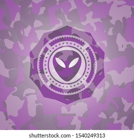 alien icon inside pink and purple camouflage texture