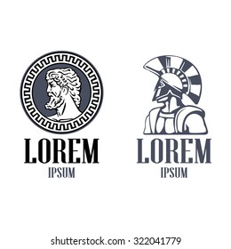 Ancient Griechenland Philosoph Kopf und Spartan Krieger im traditionellen Helm. Vektorgrafik, flach einzeln auf weißem Hintergrund. Handgezeichnetes Design-Element für Etiketten und Plakate