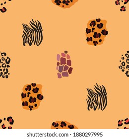 Animal mix seamless pattern. Jaguar, leopard, zebra, giraffe, tiger and cheetah print. Abstract background. Textile design. Vector fashion illustration.