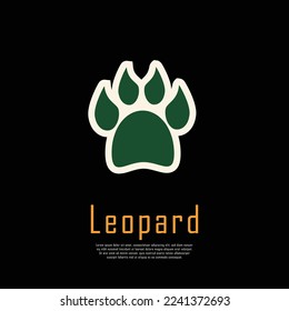 Animal paw print illustration vector 