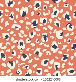 animal skin leopard seamless pattern in vector - Vector 