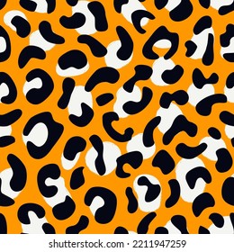 Animal skin print. Leopard seamless pattern. Natural wildlife camouflage texture. Repeating spots motif. Hand drawn background. Vector abstract wallpaper