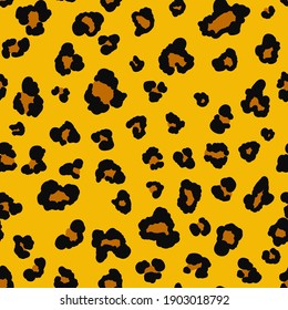 Patrón sin costuras de piel animal, piel de leopardo en tono amarillo