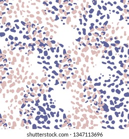 Animal skin seamless pattern. Vector hand drawn ink texture. Trendy textile seamless design template.
