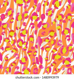 Animal skin vector seamless pattern. Leopard spots fur texture design. Vintage background. 
