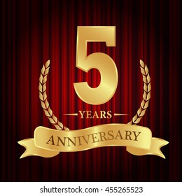 Anniversary golden laurel wreath 4 years on Red curtains 