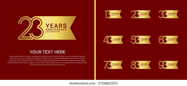 Logotipo del aniversario fijado con la forma de la cinta. color oro sobre fondo rojo para el momento de la celebración