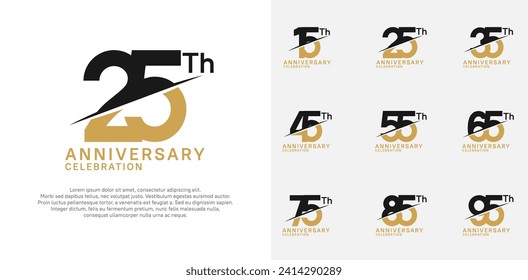 conjunto de vector de logotipo de aniversario con color negro y marrón y barra diagonal para el día de celebración