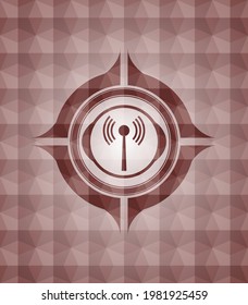 Antennensignal-Symbol in rotem, nahtlosem Emblem oder Abzeichen mit abstraktem geometrischem, polygonalen Musterhintergrund. 