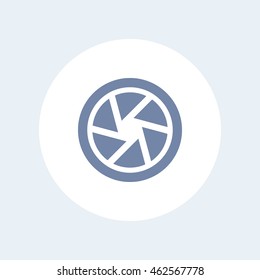 Aperture icon isolated on white