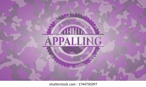 Apabullante rosa y morado en el patrón de camo. Ilustración vectorial. Detallado. 