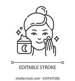 Applying night cream linear icon. Skin care procedure. Facial treatment product. Sleeping cream. Thin line illustration. Contour symbol. Vector isolated outline drawing. Editable stroke