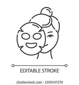 Applying sheet mask linear icon. Skincare procedure. Hydrogen mask. Facial beauty treatment. Cosmetics, makeup. Thin line illustration. Contour symbol. Vector isolated outline drawing. Editable stroke