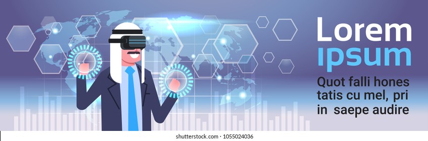 Empresario Árabe En Vr Glasses Usando Interfaz De Pantalla Digital Con El Fondo Del Mapa Mundial Concepto De Tecnología De Realidad Virtual